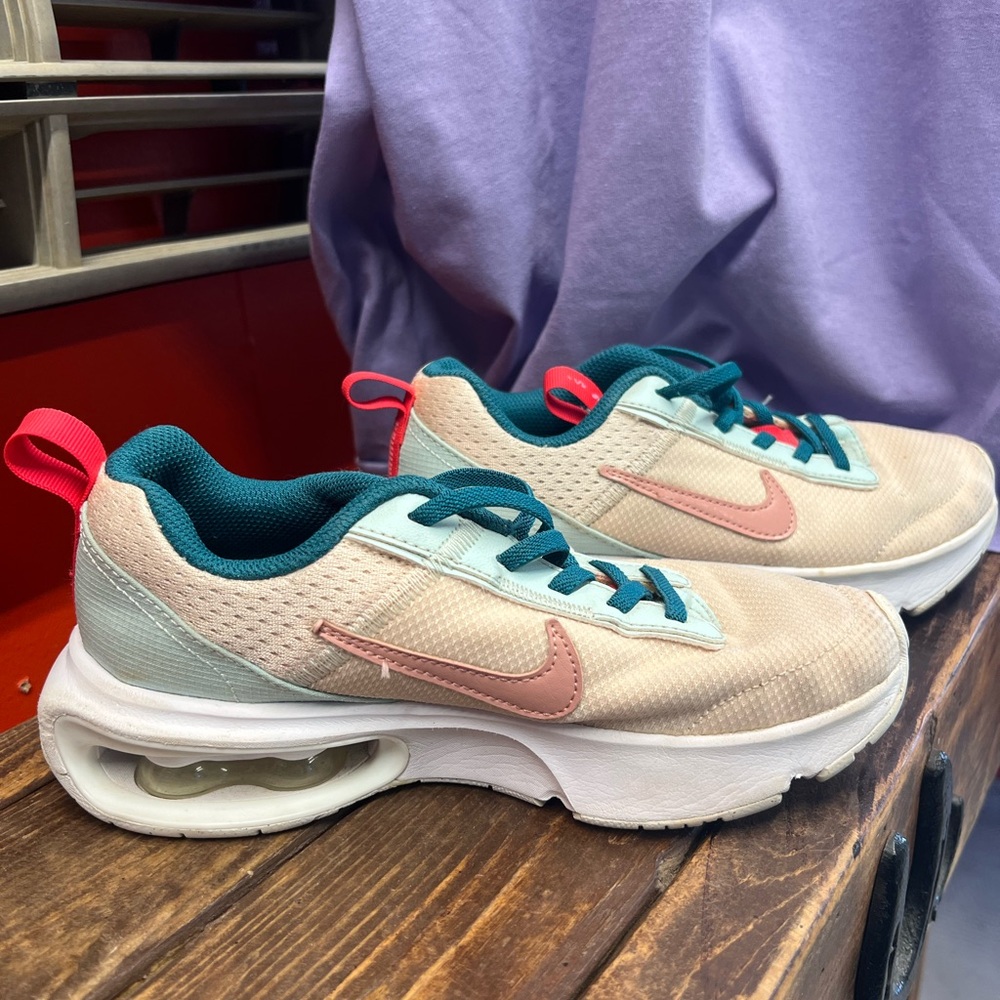 Nike air max kids Beige Pink Swoosh Athletic Sneakers